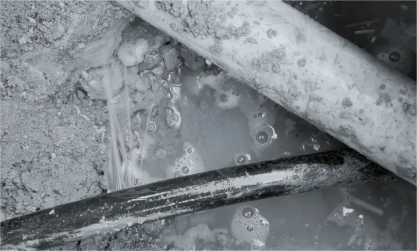 Localizzazione precisa di perdite idriche con sonda acustica e geofono in Emilia-Romagna.